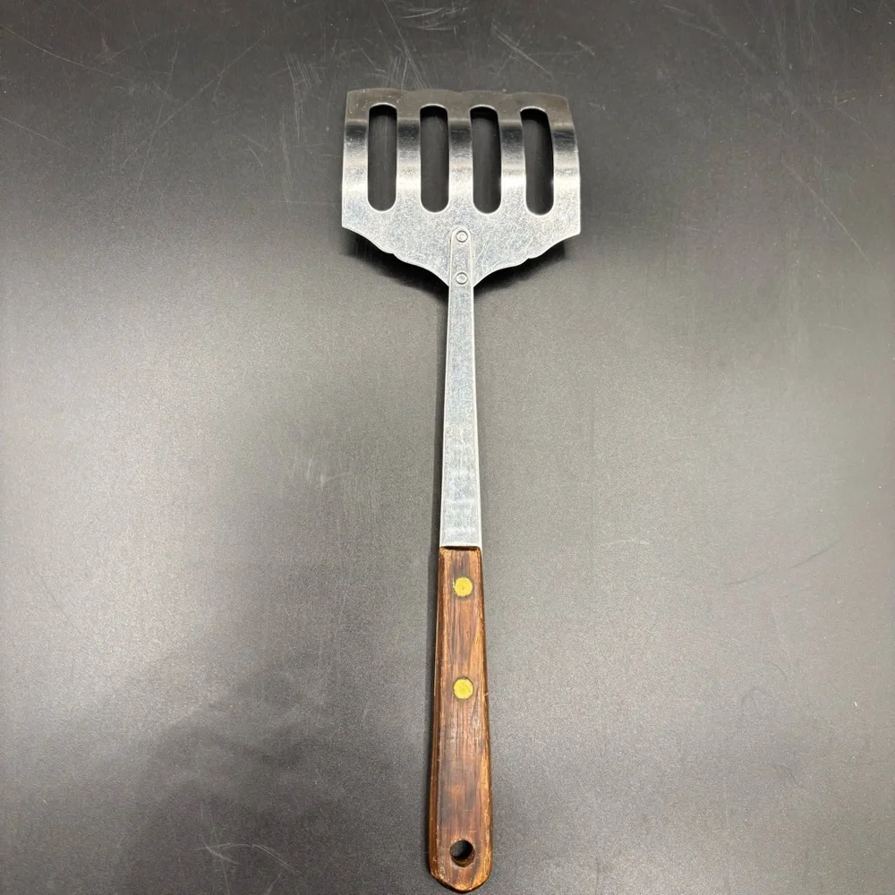 Robinson USA Spatula Wood Handle Slotted Stainless Strainer Curved Scalloped 12